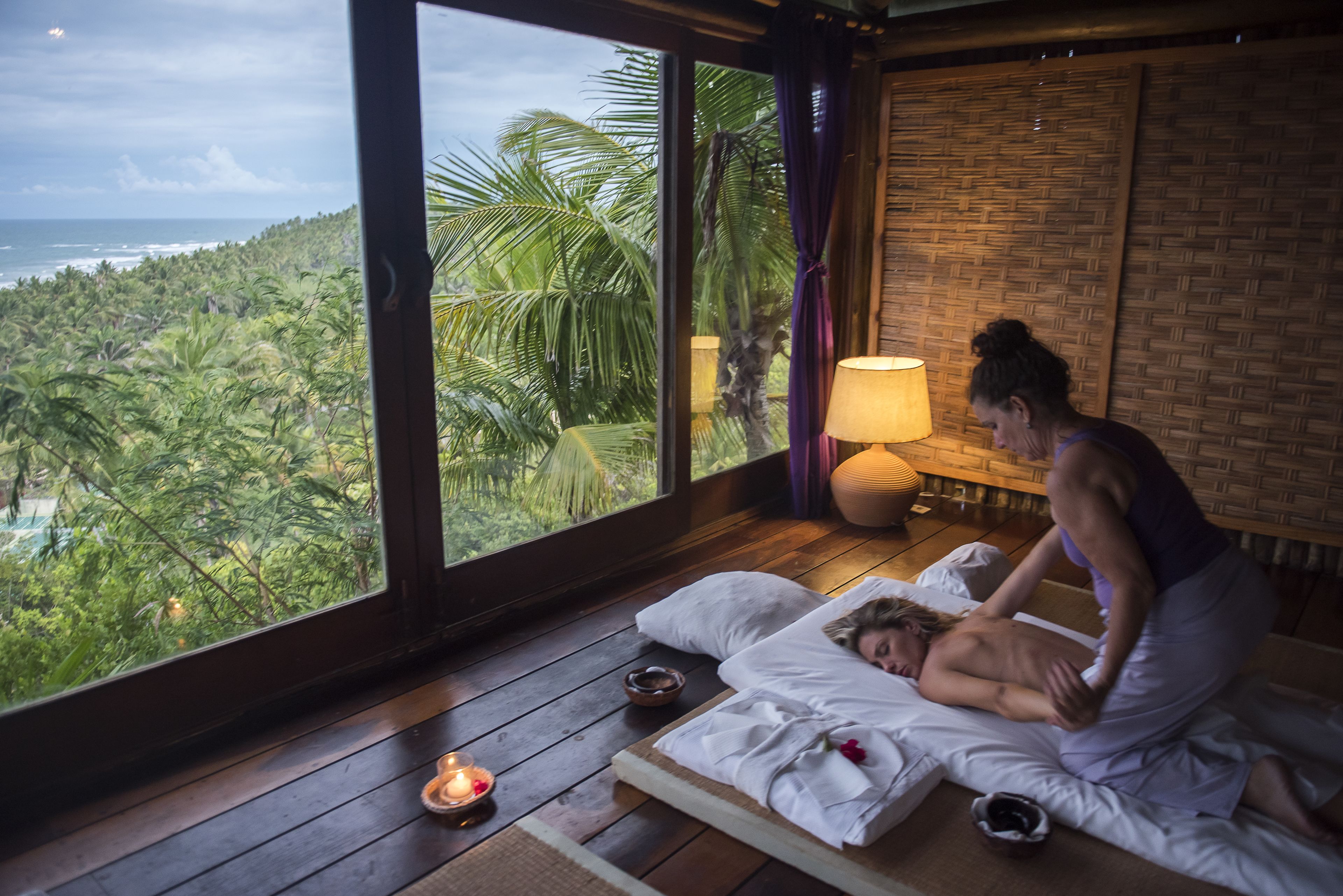 双人护理室、桑拿、身体护理、热石按摩、产前按摩、体膜护理