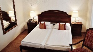 Habitación doble | Escritorio, tabla de planchar con plancha y wifi gratis 