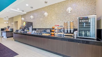 Desayuno buffet incluido todos los días