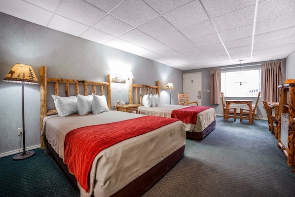 Suite, 2 Double Beds, Non Smoking | Premium bedding, desk, soundproofing, iron/ironing board - Rodeway Inn Pronghorn Lodge (Lander)