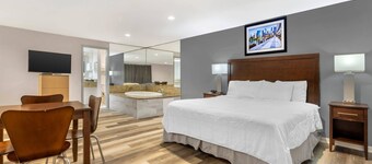 Rodeway Inn Lyons - La Grange