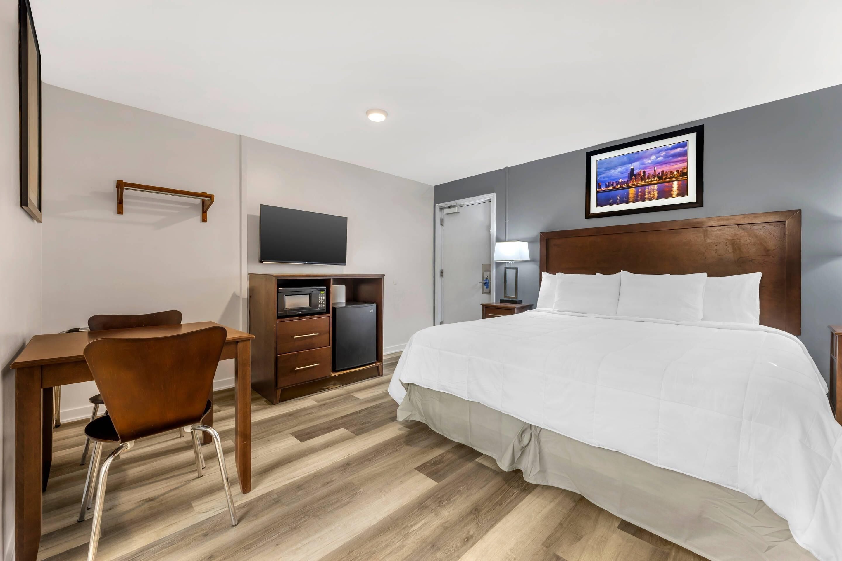 Photo - Rodeway Inn Lyons - La Grange