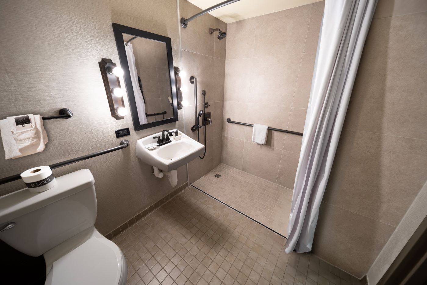 Hårtørrer, håndklæder, Sæbe, Shampoo