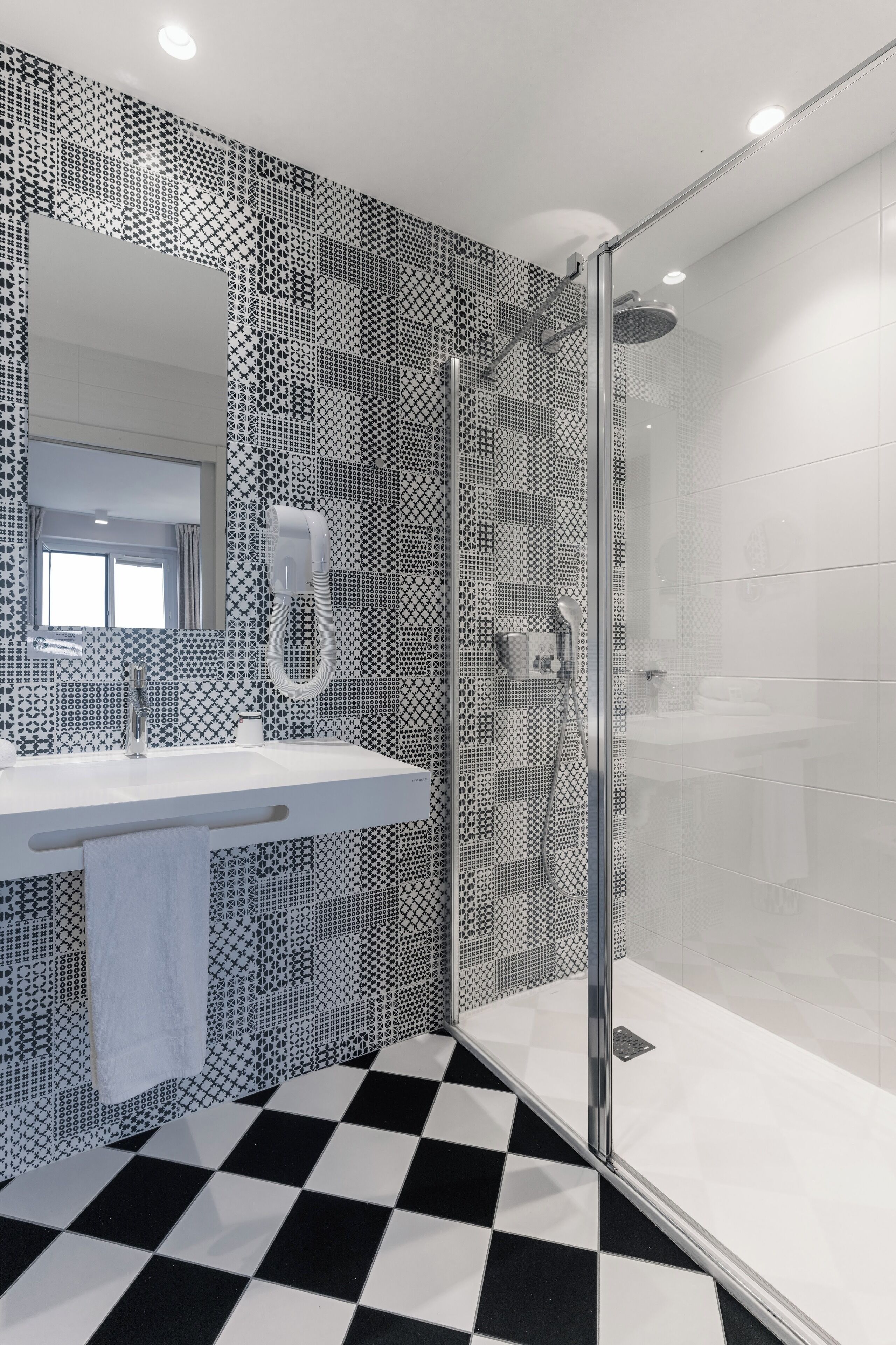 comfort apartment, 1 bedroom, kitchen | bathroom | shower, free toiletries, hair dryer, towels