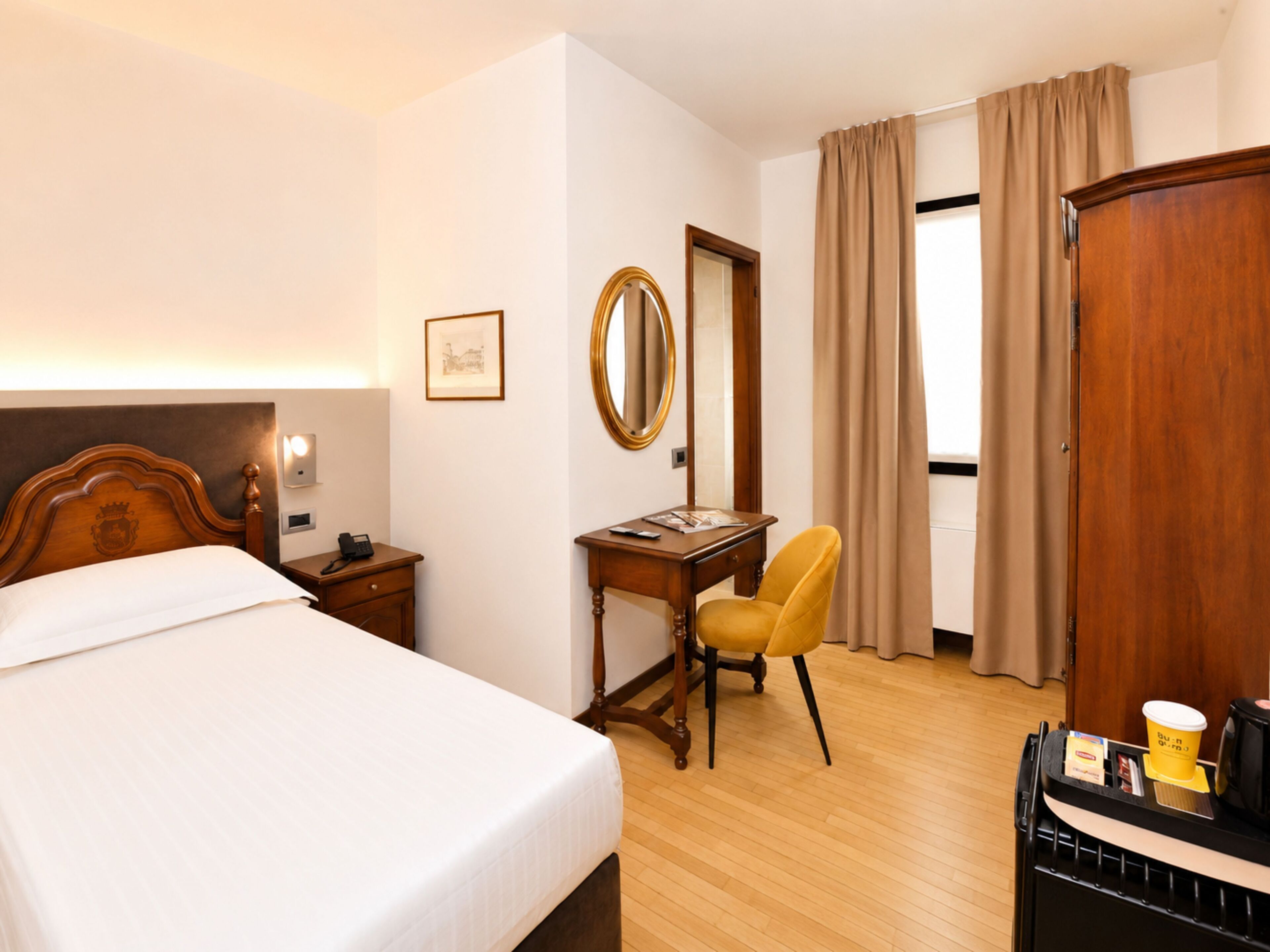 Classic Single | In-room safe, desk, free WiFi, bed sheets