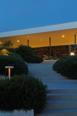 ด้านหน้าที่พัก