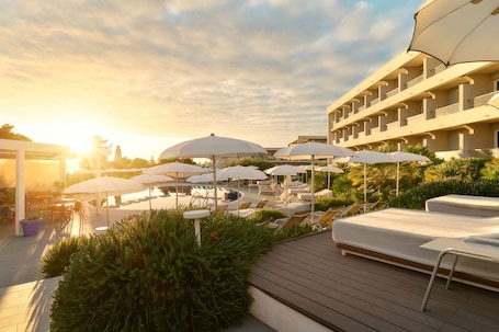 Exterior. Pharos Hvar Bayhill Hotel