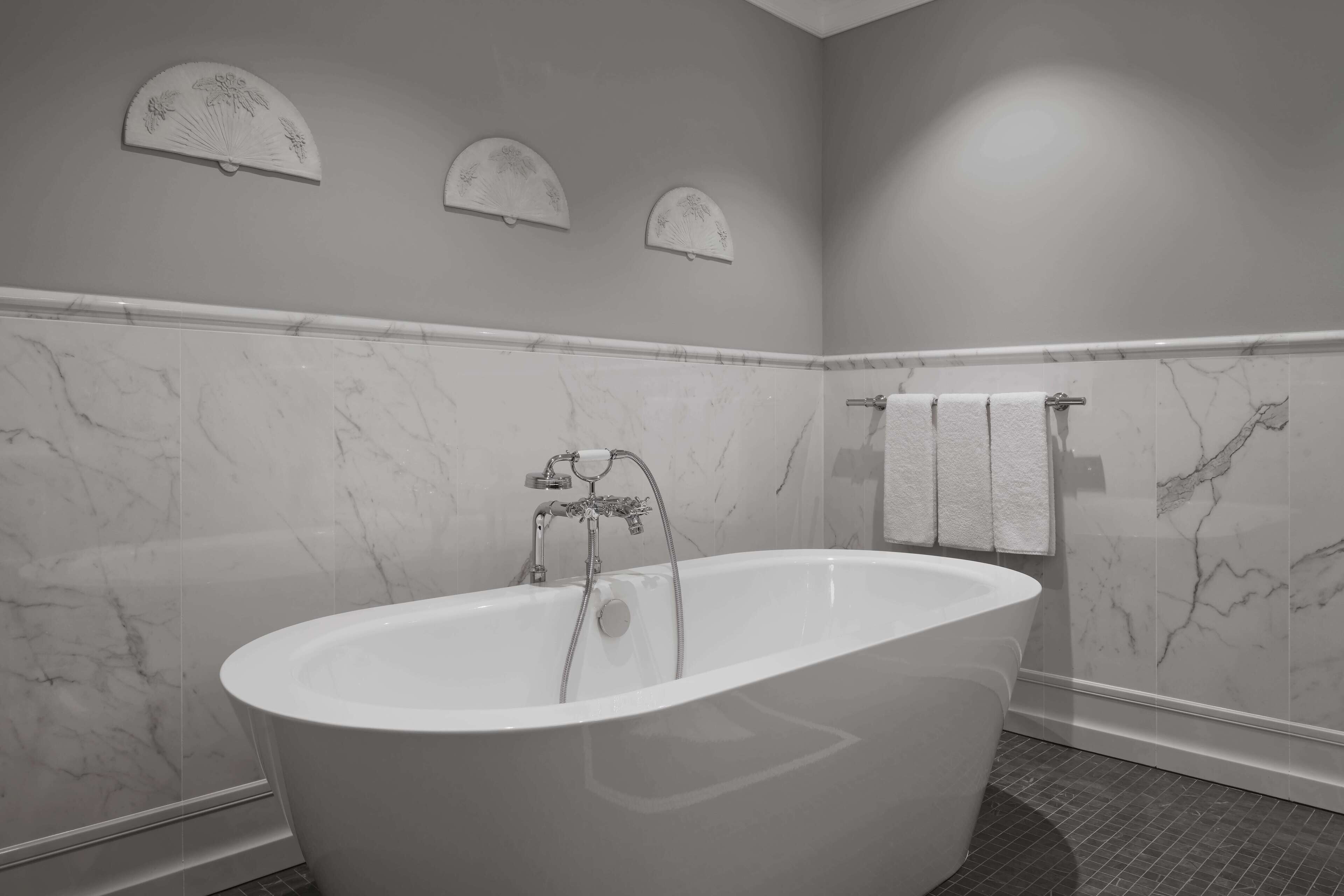 Baignoire relaxante profonde