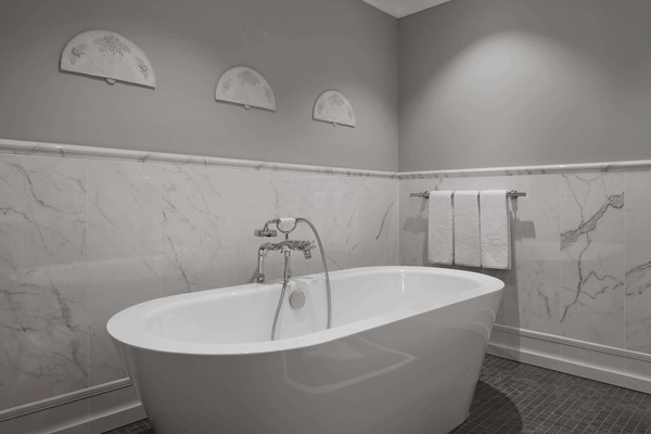 Baignoire relaxante profonde