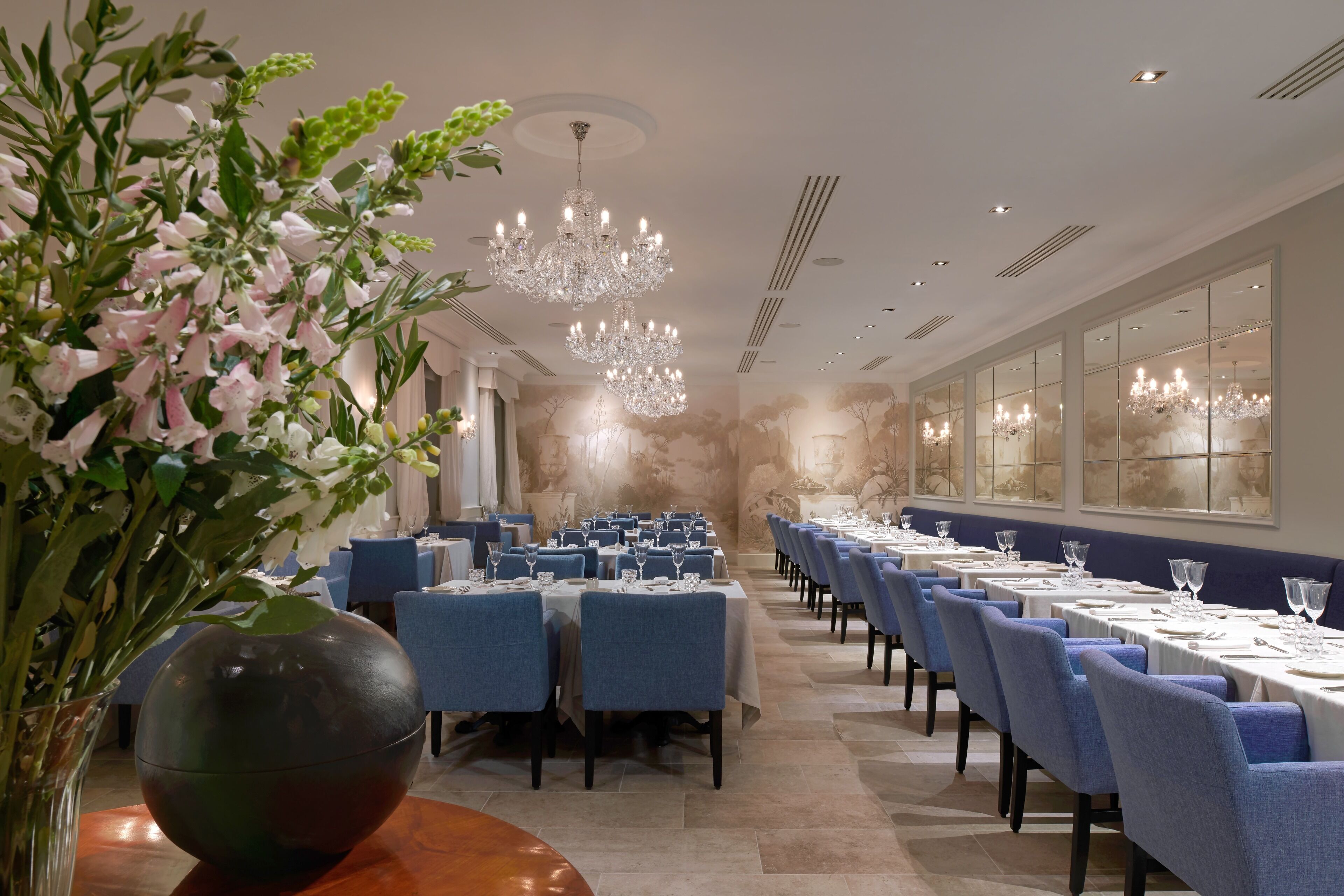 breakfast and lunch served