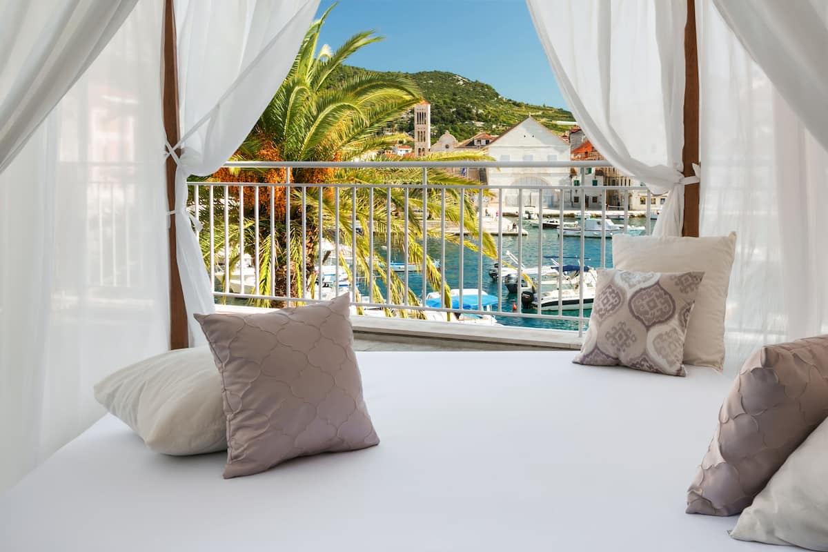 Spa Suite, Terrace, City view | Terrasse/Patio