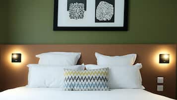 Literie de qualité supérieure, coffres-forts dans les chambres, bureau