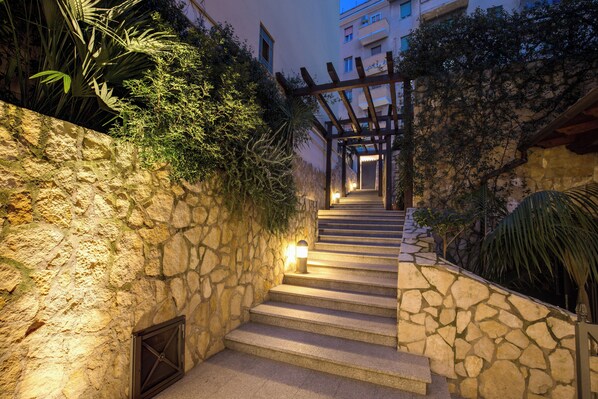 Exterior - The Strand Hotel (Rome)