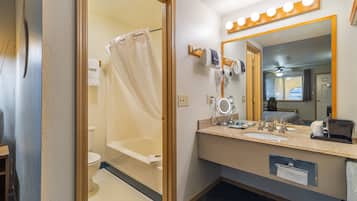 One King Bed | Bathroom