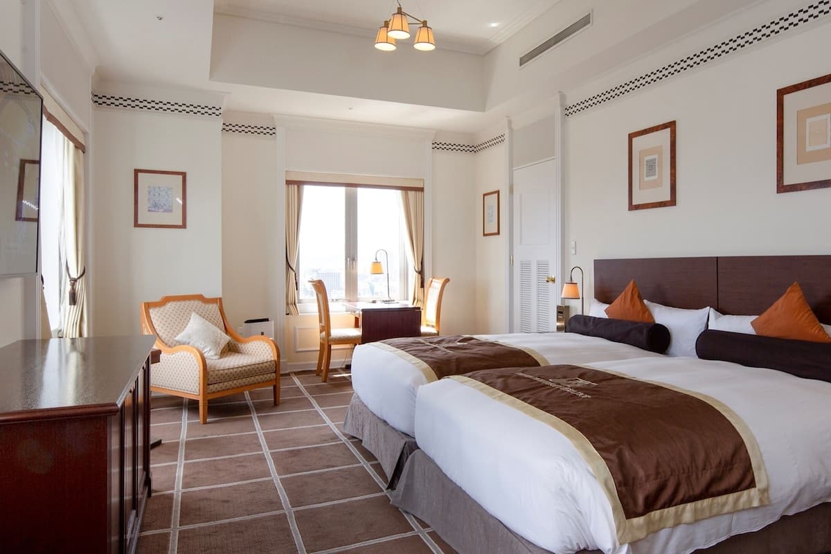 ห้องลักซ์ชัวรี่, ปลอดบุหรี่ (The top floor, 2 beds) | เครื่องนอนระดับพรีเมียม, ผ้านวมขนเป็ด, โต๊ะทำงาน, ผ้าม่านกันแสง