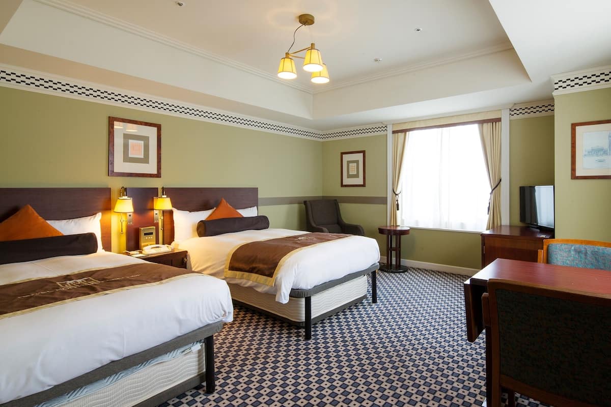 ห้องดีลักซ์ทวิน, ปลอดบุหรี่ (16th - 21st floors, for 2 people) | เครื่องนอนระดับพรีเมียม, ผ้านวมขนเป็ด, โต๊ะทำงาน, ผ้าม่านกันแสง