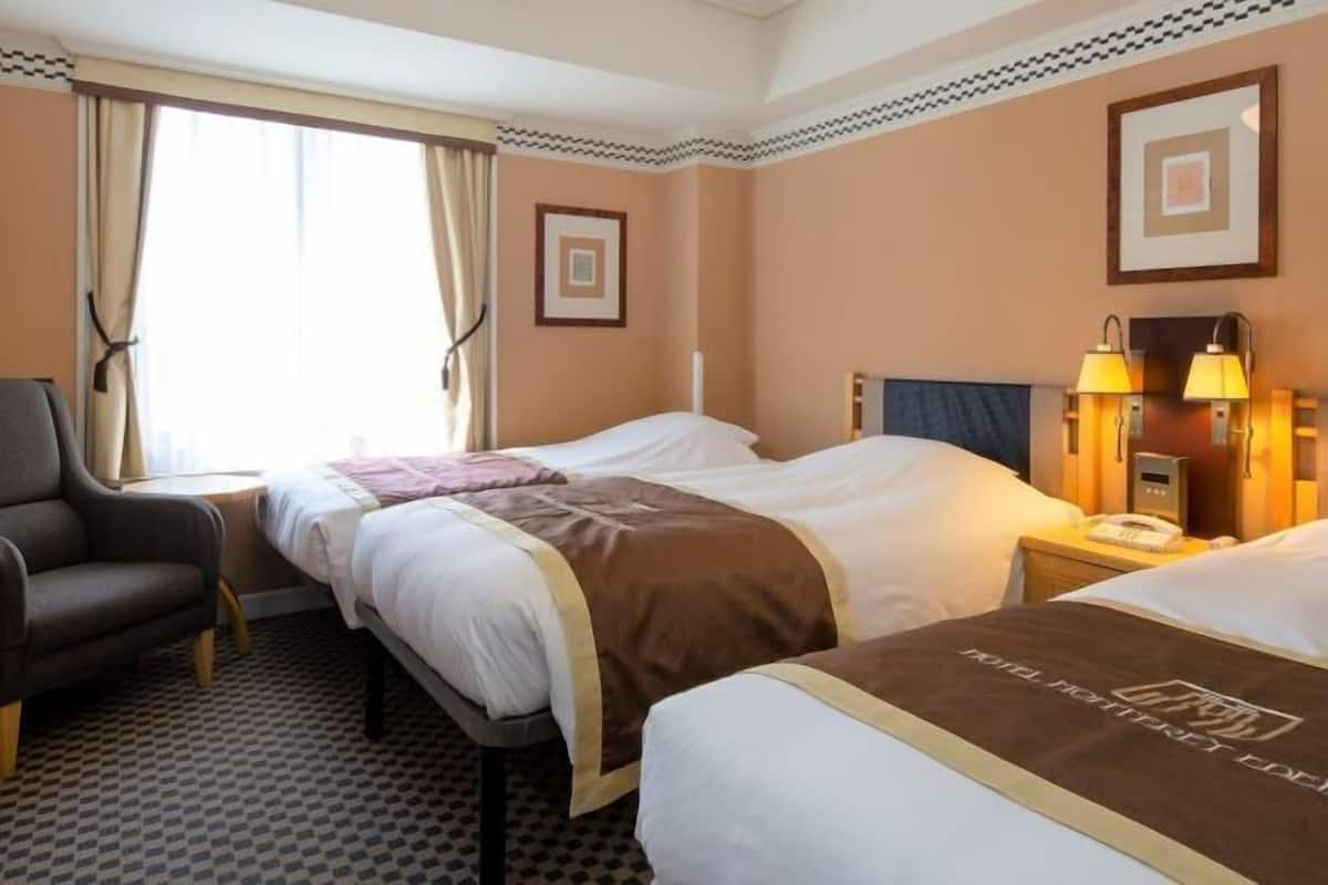 1 slaapkamer, luxe beddengoed, donzen dekbedden, een bureau