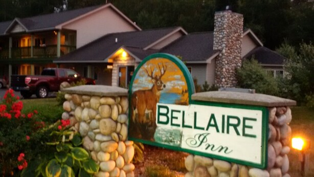 Unclassified image, 1 of 25, button - Bellaire Inn (Bellaire)