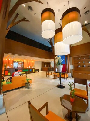 Front of property - The Seasons Pattaya (Pattaya)