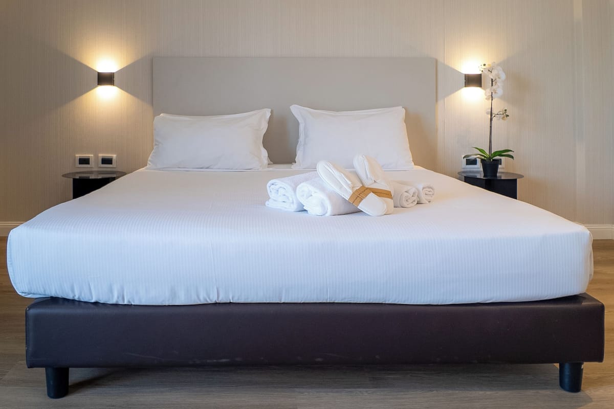 Down duvets, minibar, in-room safe, desk