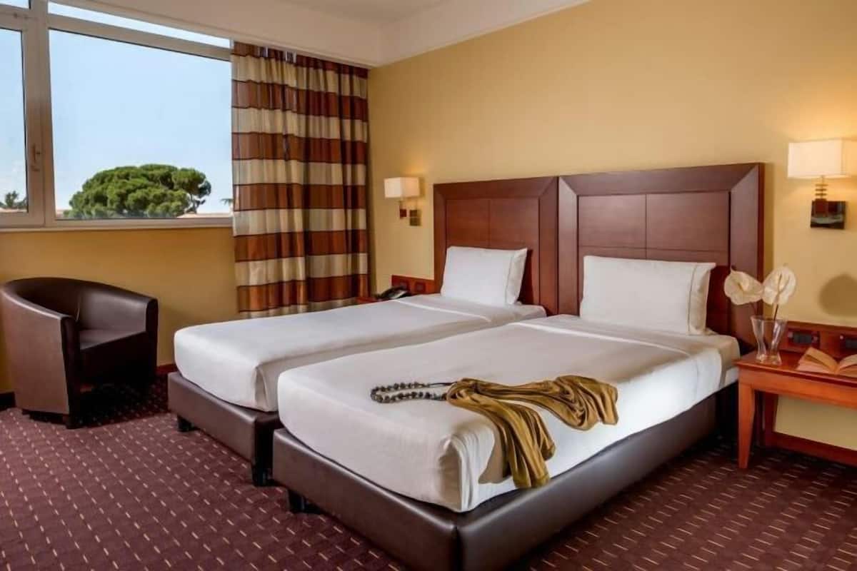 Down duvets, minibar, in-room safe, desk