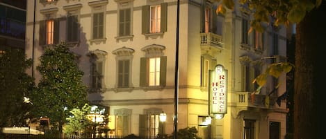 Front of property – evening/night