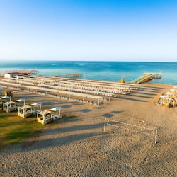 Spiaggia privata nelle vicinanze, lettini da mare, ombrelloni