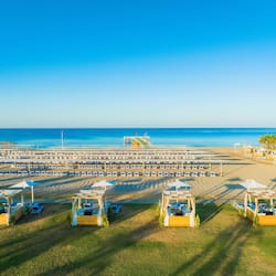 Spiaggia privata nelle vicinanze, lettini da mare, ombrelloni