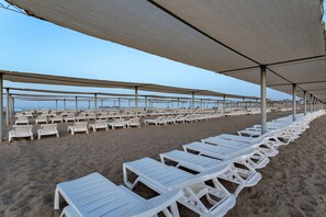 Private beach nearby, sun loungers, beach umbrellas, beach towels - Asteria Family Resort Side (Ex. Euphoria Palm Beach) (Manavgat)