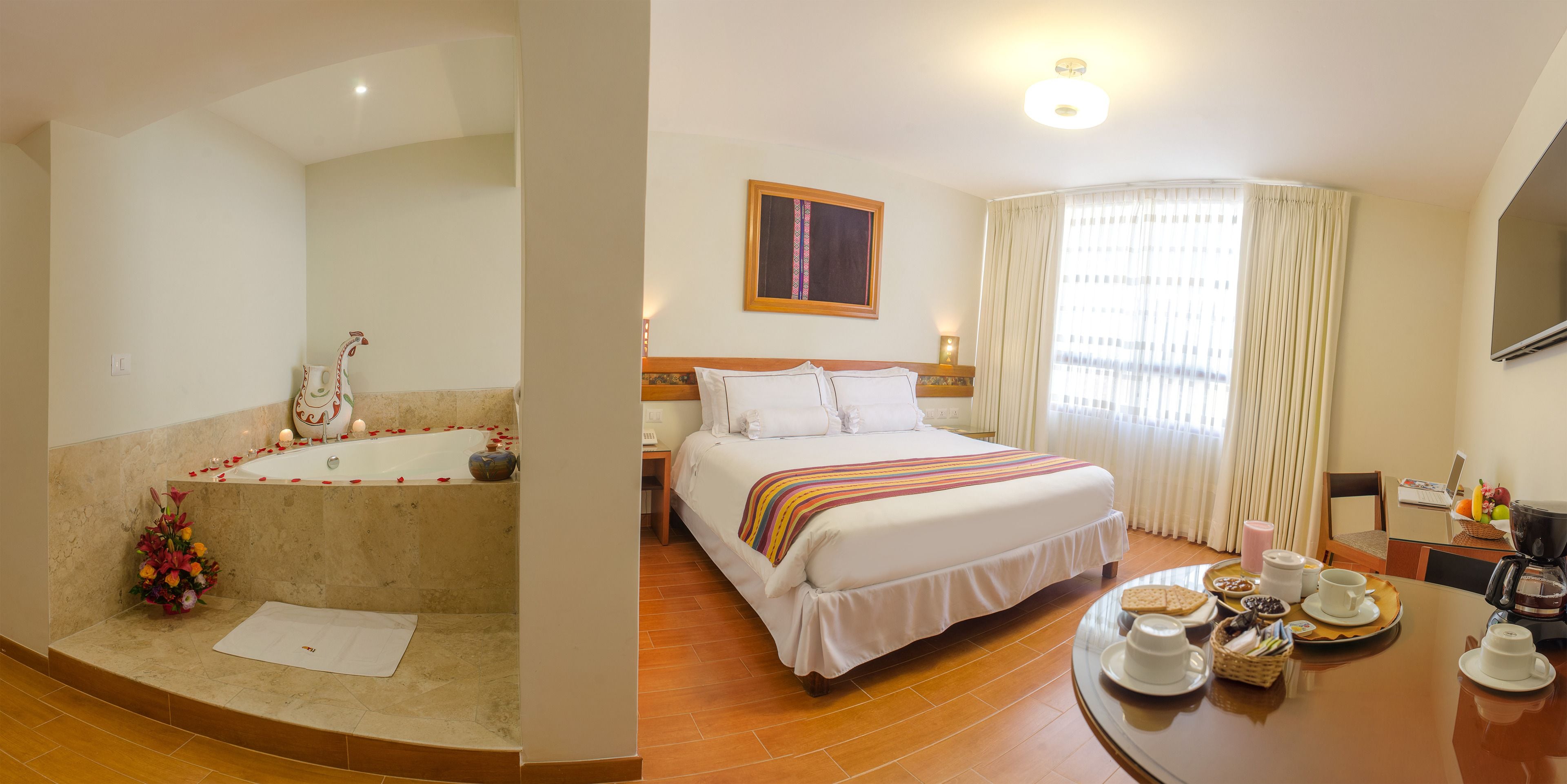 junior suite, jetted tub | 1 bedroom, premium bedding, down duvets, minibar