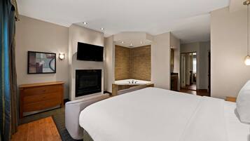 Standard Room, 1 King Bed, Non Smoking, Kitchenette (Shower Only)
