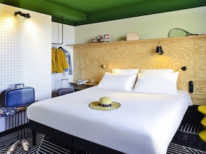 Standard Double Room, 1 Double Bed | 1 bedroom, premium bedding, desk, blackout drapes