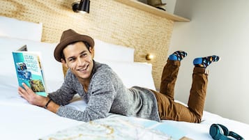 Standard Double Room, 1 Katil Kelamin (Double) | 1 bilik tidur, peralatan tempat tidur premium, meja