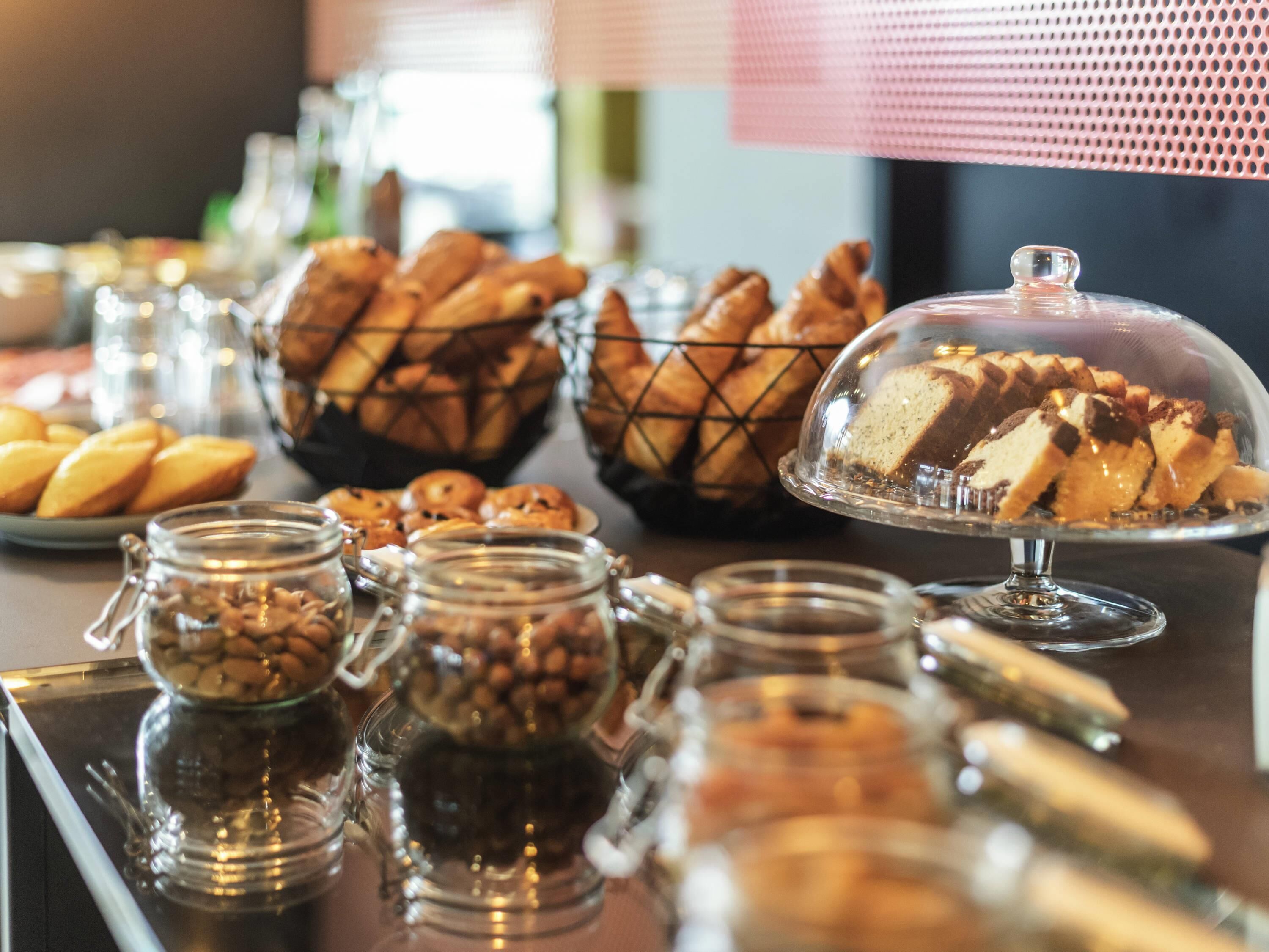 daily buffet breakfast (eur 12 per person)