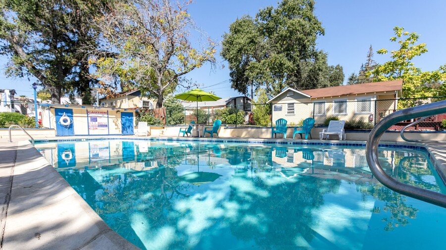 Skylark Shores Resort