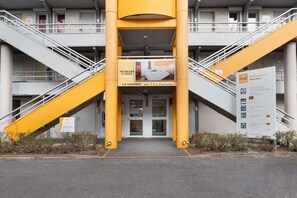 Exterior - Premiere Classe Meaux - Nanteuil les Meaux (Nanteuil-les-Meaux)