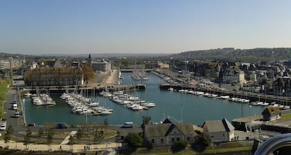 Première Classe Deauville - Touques