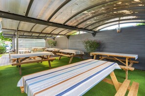 Habitación estándar, 2 camas individuales | Terraza o patio