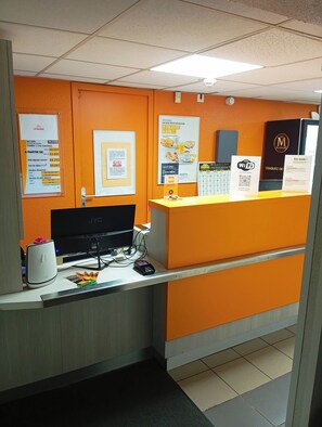 Lobby - Unisotel Tours Nord (Parcay-Meslay)