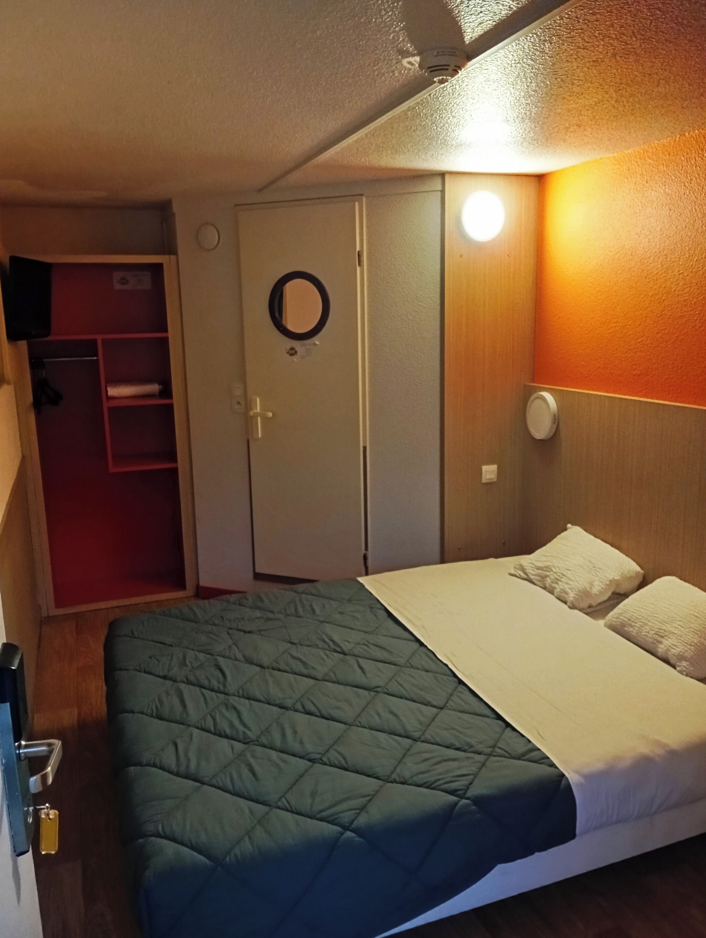 Classic Double Room | Desk, laptop workspace, free cots/infant beds, free WiFi