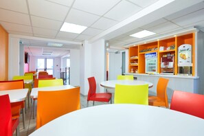 Frühstück zum Mitnehmen unter der Woche (5.90 EUR pro Person)