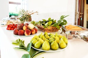 Bữa sáng buffet