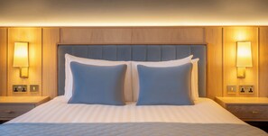 Premium bedding, in-room safe, desk, blackout drapes