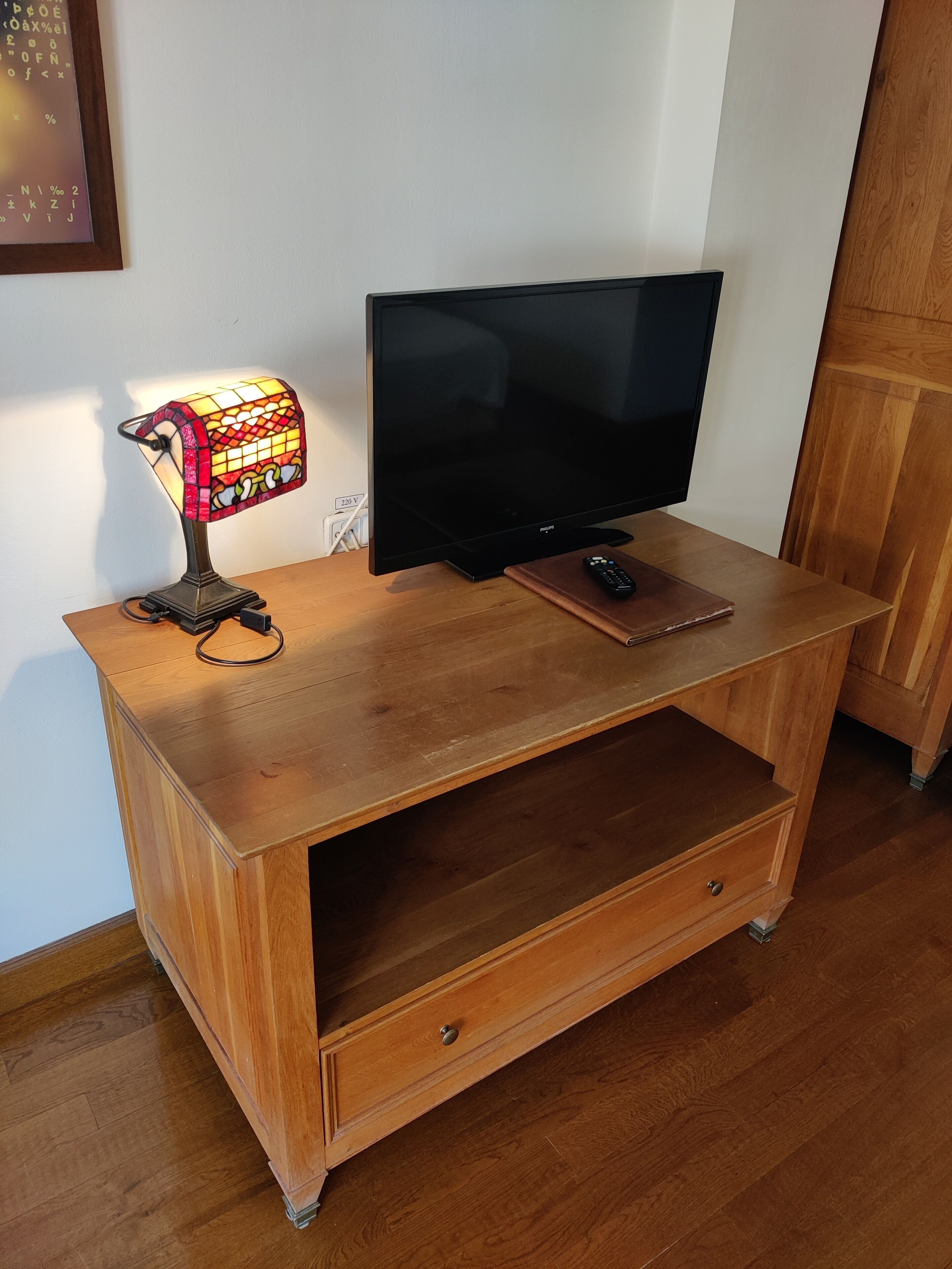 deluxe room | 1 bedroom, minibar, in-room safe, individually decorated