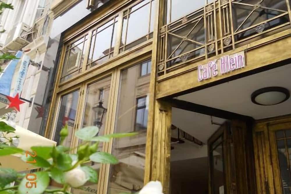 Rembrandt Hotel