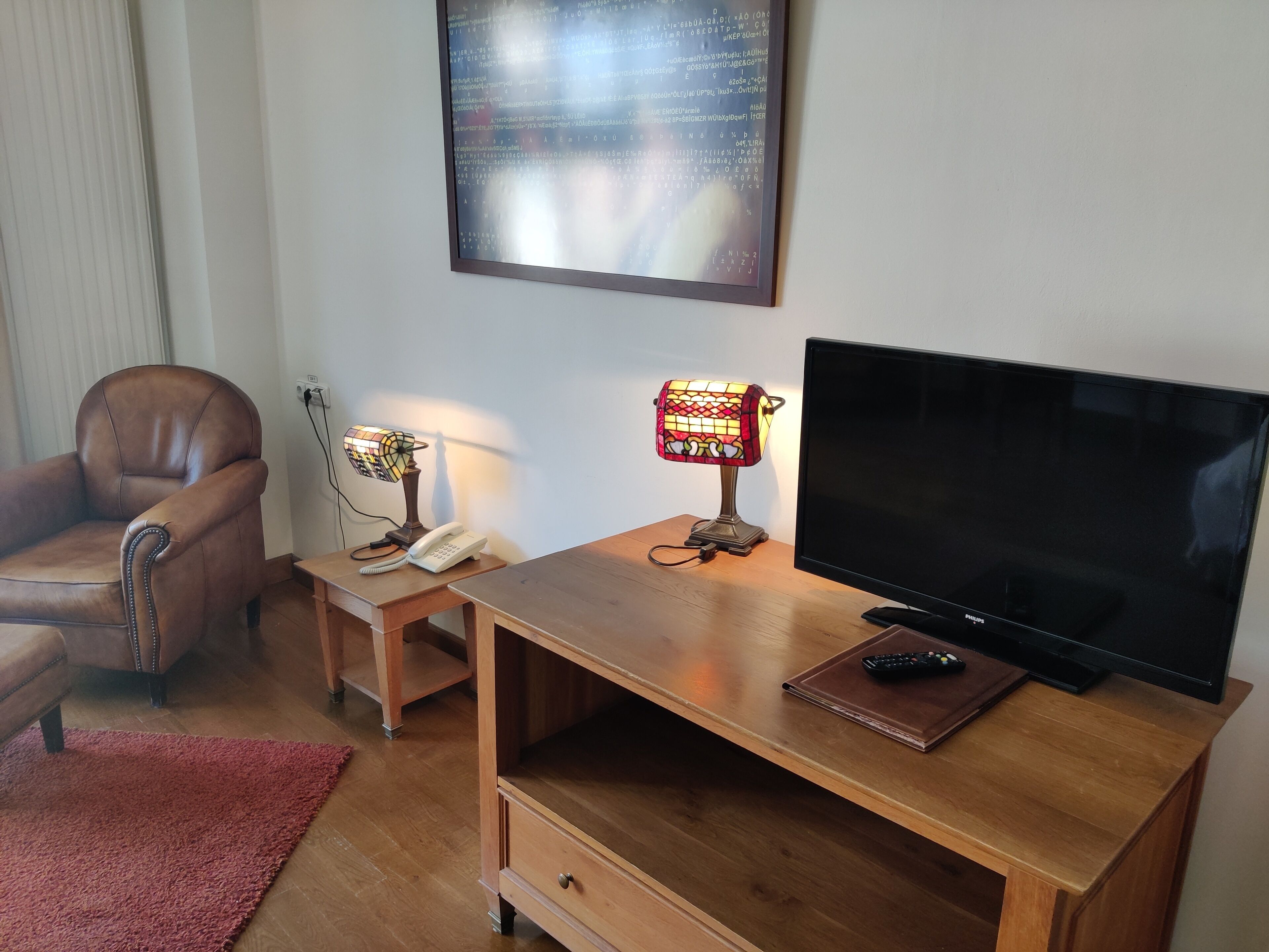 deluxe room | 1 bedroom, minibar, in-room safe, individually decorated