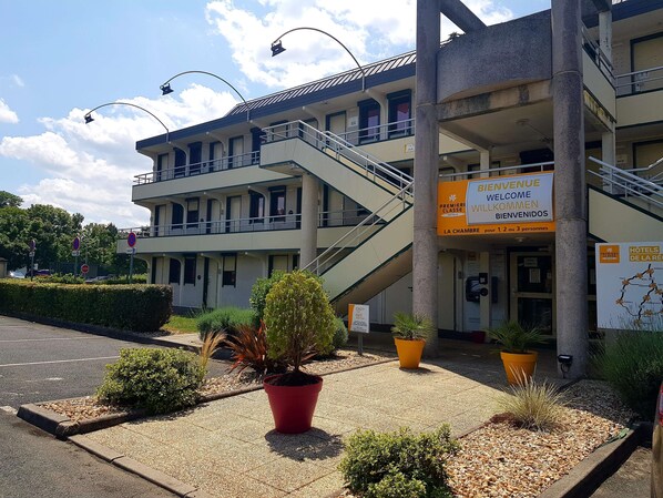 Exterior - Première Classe Chateauroux - Saint Maur (Saint-Maur)