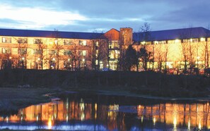 Front of property - evening/night - Kiltimagh Park Hotel (Kiltimagh)