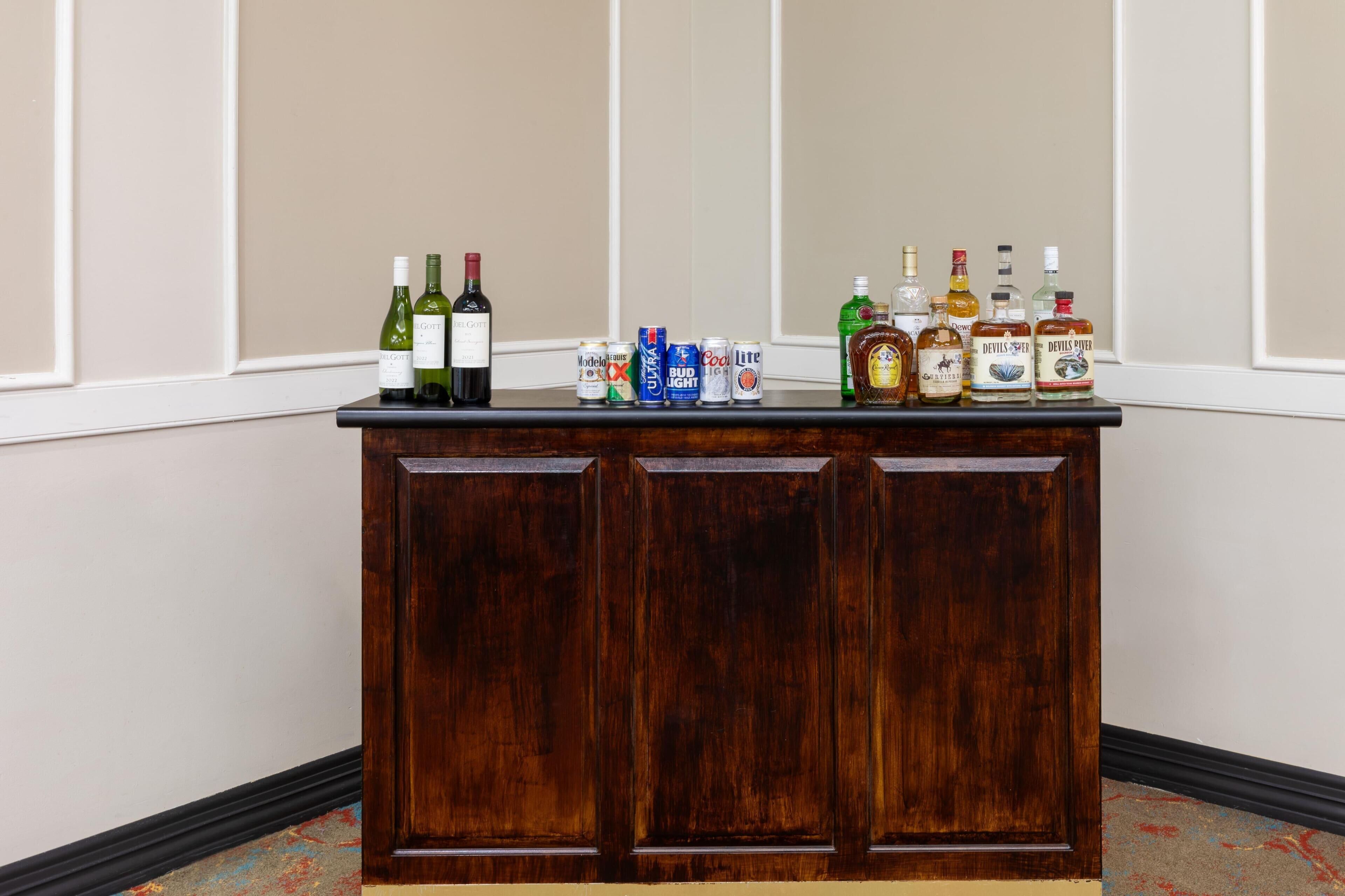 Photo - La Quinta Inn & Suites by Wyndham San Antonio Medical Ctr NW
