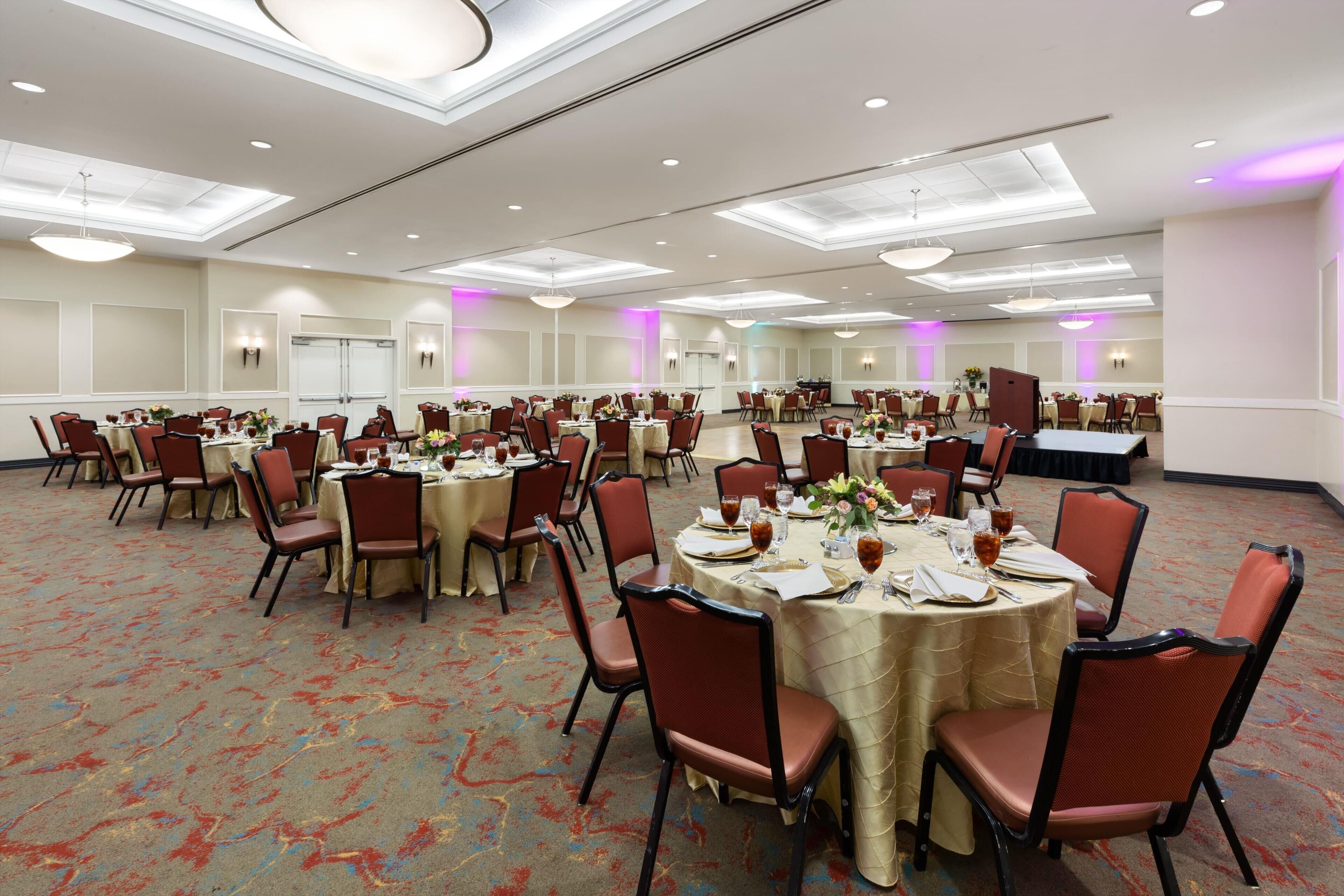 Photo - La Quinta Inn & Suites by Wyndham San Antonio Medical Ctr NW